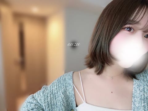 本日出勤です🎀
最短16:40〜🈳あります！

明日急遽おやすみになったので
本日都合あう方はぜひ🙏✨