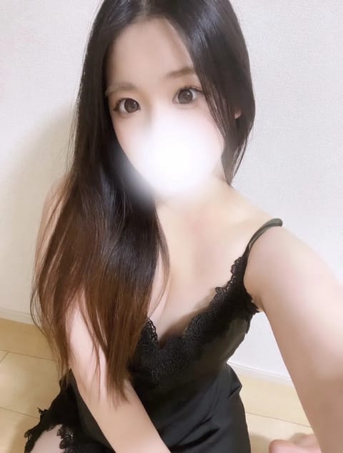 はじめまして🎶
本日からレッドリボン津田沼店にいてます🪄♡
13時から3時までいてますのでたくさん2人の時間過ごしましょ