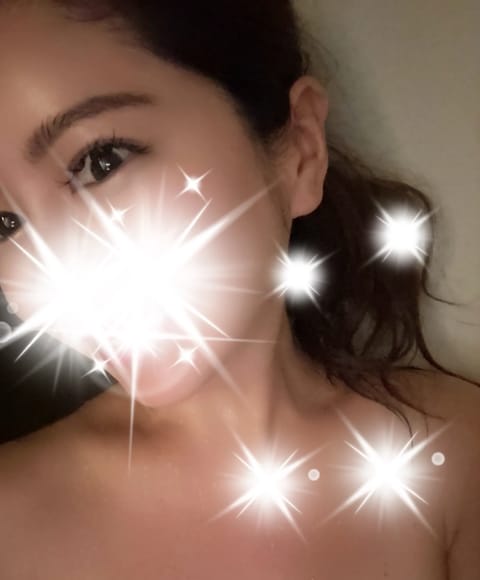 ブルースカイデビューしました☺️💛
お久しぶりです💛よろしくお願いします🥰
まだまだ寒いですね😭

今夜21時から新宿御