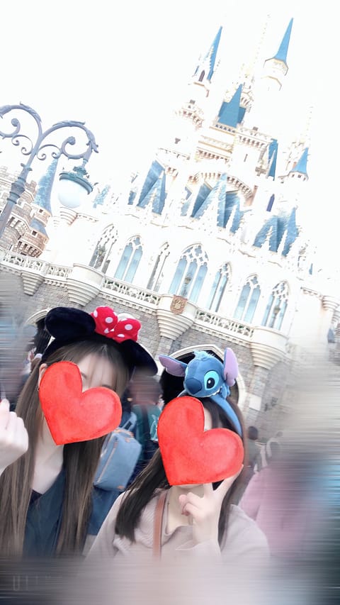 今晩は☺️

ディズニー行ってきましたーw❤️

可愛いキャラクター達に癒されて
お陰様で
エネルギーチャージ満タンです