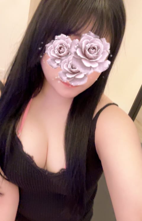 こんばんは、本日も入室しました✨

2月最後の日、ぜひ癒やしますのでご予約お待ちしております❣