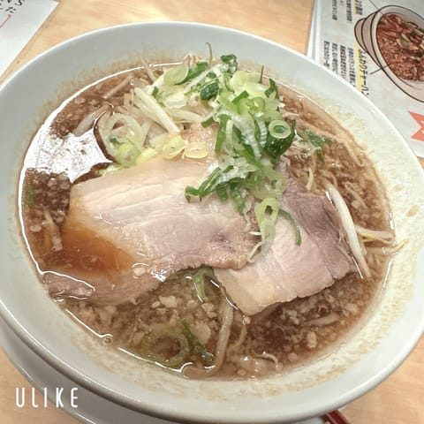 出勤してます🤍

最近食べたラーメン🍜のご紹介😀✨️

家系らーめんと二郎系らーめん♡
私は家系ラーメンのがすきでした♪