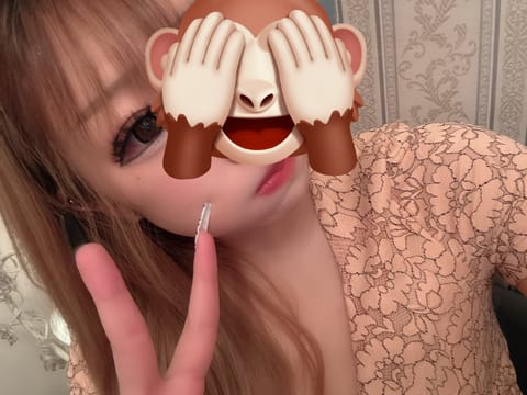 こんにちは🌼

今日風強すぎません〜!?😭
出勤中メデューサ状態やねんけど😂

今週は今日しか出勤できないのでお会い出来