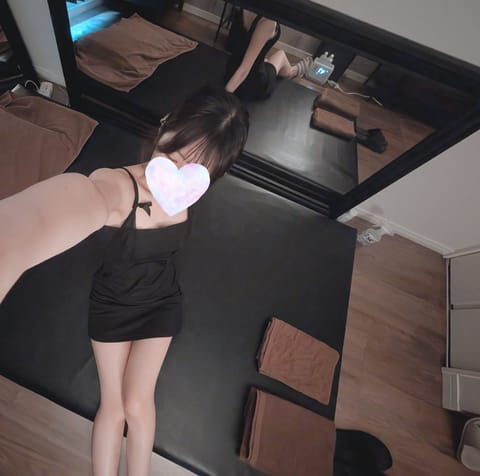 本日、
15:00-17:40まで🈳ありです!!

いい天気なのでぜひお外に出て遊びに来てね(˶' ᵕ ' ˶)💓

待