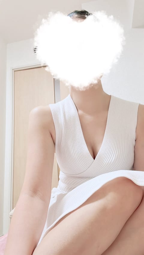 こんにちは🫧
今週もスタートしましたね🌼
暑い日が続いてますので、心も身体もゆるめに来てくださいね🤍