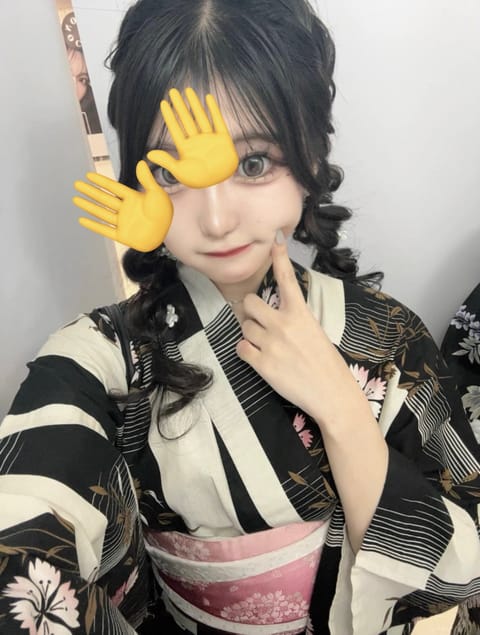 さっきのおにーさんが差し入れたくさんくれた😫💓ありがとうございます🐰✨
15時〜🈳あるのでご予約お待ちしてます🙌🏻
#名