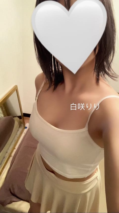 こんにちは☀️りりです𓂃𓂂ꕤ*.ﾟ
12時から出勤してます🌷
事前ご予約ありがとうございます♡
本日も満了なのでまた来週