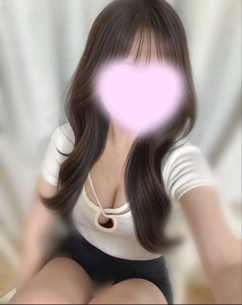 お久しぶりです！🐰💓

直近の出勤予定⭐️
7月11日（土）、7月12日（日）
13時〜17時で新松戸います！

お部屋
