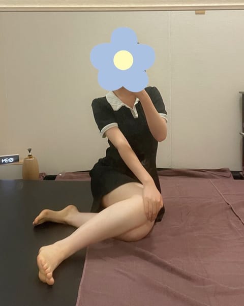 この後のお時間ご予約可能です💖💁🏻‍♀️
腕におっきな痣できてるけど気にしないでね😭😭😭😭