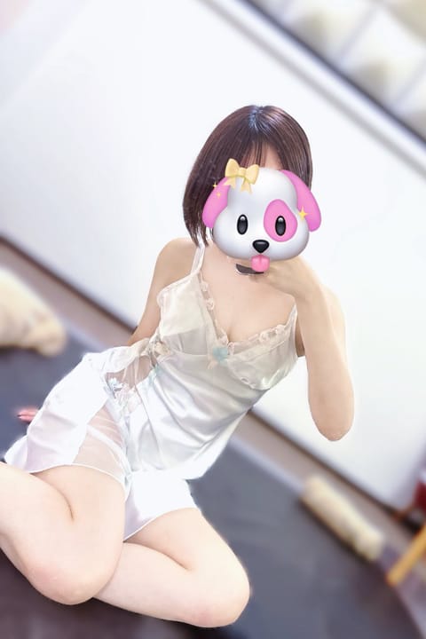 皆様、初めまして🤍
@Crystal_SPA6  でこれからお世話になる、にこです🥰
まだまだ歴が浅い新人ですが精一杯頑