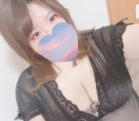今日はWhite dayですね🍫🤍
出勤前のご予約ありがとうございます！
嬉しいです♡
まだまだ🈳ありますのでお問い合わ