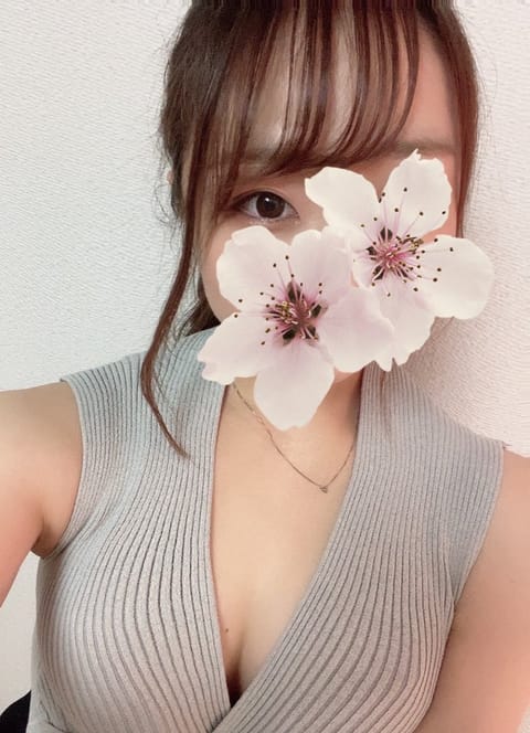 遅くなりましたが出勤してます☀️
口開けからご予約ありがとうございました！
今日はまだ🈳があるのでご予約お待ちしておりま