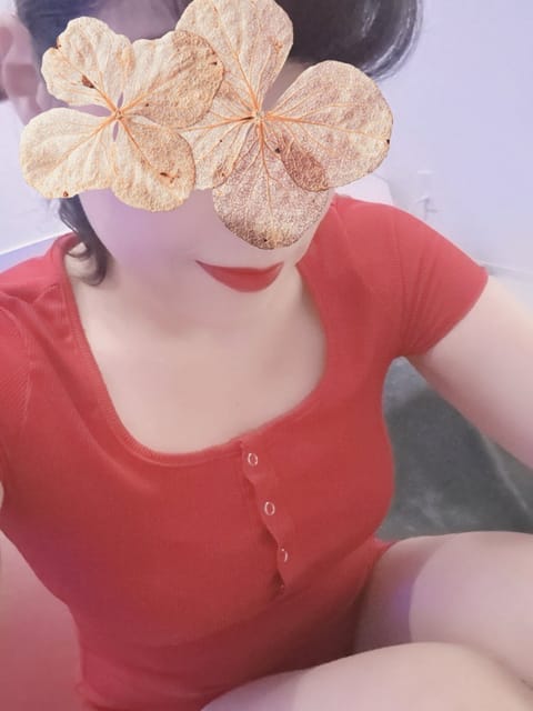 昨夜は本指名様DAY❣️足元の悪い中ありがとうございました😊いつもお土産も沢山ありがとうございます💖💖
今日も19:30