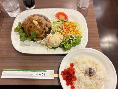 自分の機嫌は自分で取ろうday🎶

マツエクの関係で昼から動いてたっ