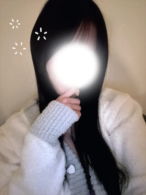 14〜19:30で出勤してます🪽
今日もいい天気^_^
お待ちしてますっ