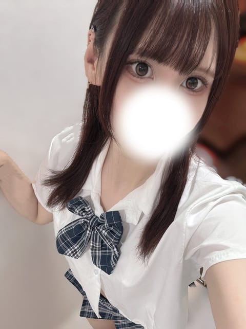 遅い時間までありがとでした𖤐 -

明日はとても珍しくお昼からいる❣️
お誘いよろしくね՞ o̴̶̷̤   o̴̶̷̤ 