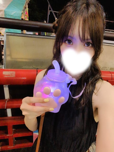 縁日に行ってきました🏮
今夏最後かなあ🥹
夏が大好きなのでもうすぐ夏が終わるの本当に悲しい( ᵒ̴̶̷᷄ д ᵒ̴̶̷᷅