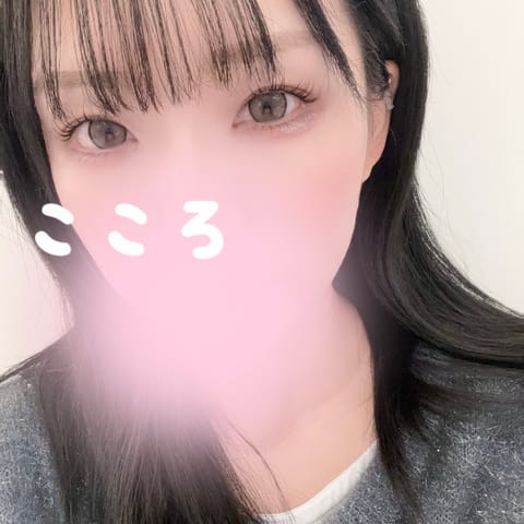 明るくしたくなる衝動に定期的におそわれますがやはり黒髪が私的にお気に入りです💇‍♀️