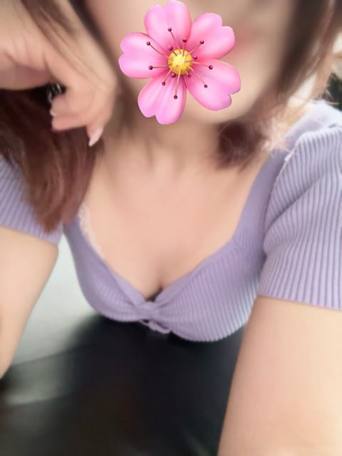 佐倉です🌸こんにちは！
某コーヒーチェーン店で大大大好きな🍈ドリンクが復活していてうれしい今日この頃☺️
皆さんは何かお