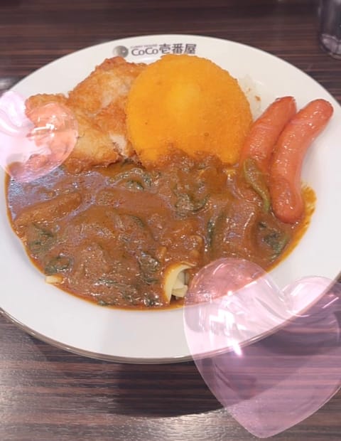 今日は本八幡ルームに出勤です🐰🎀

最近寒くなってきたので辛いものが食べたくてCoCo壱の15辛を食べました～✨️
しか