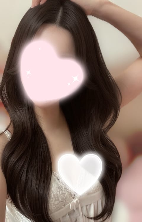 こんにちは. 𓂃 ଓ     ․ 𓈒

昨日はじめましての方から
沢山褒めてもらえました🪽

初めはクールに見られがちで