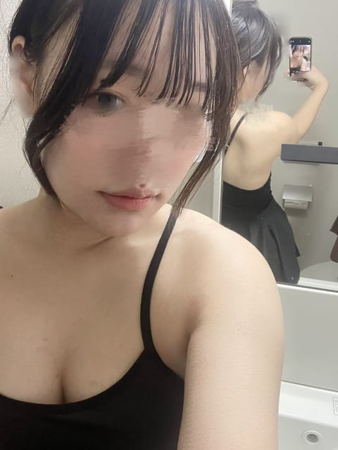 遅くなっちゃいましたが、今週の出勤情報です🥹🥹

4/1（火）15-5
4/3（木）15-5
4/4（金）13-23

