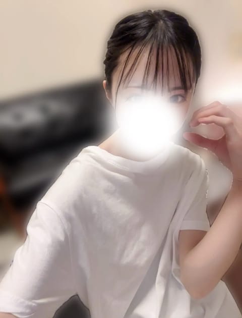 おはようございます🐣

🪞本日18時〜25時🪞

🩵代々木ルーム

お部屋涼しくしてお待ちしてます🐰