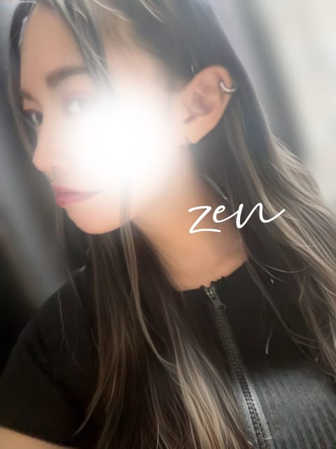 ―

三連休の人もいれば

三連勤の人もいる

誰かが休めるのは
誰かが働いてくれているから

当たり前じゃない

今日