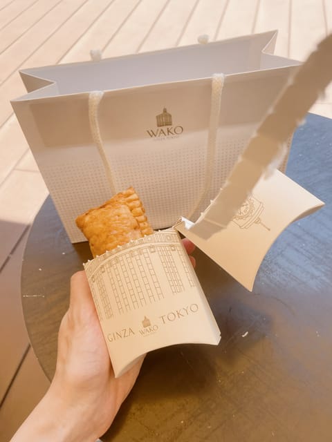 天気が良いから焼きたてのパイを外のテラスで😋🥧
 
とっても美味しかった🤍
