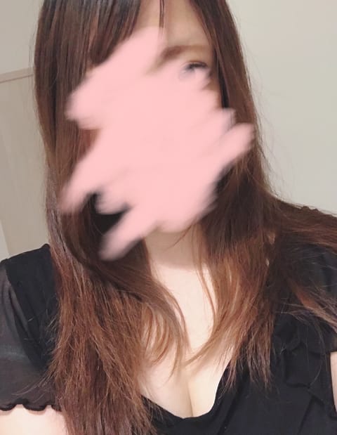 本日21:00まで出勤です〜❕
最短16:50～になってます❕
今日はちょっとあついね❕
