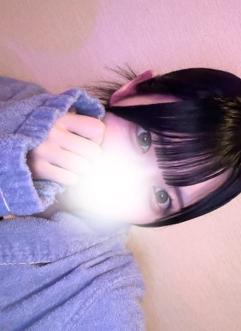 出勤してます〜〜5時まで❣️朝までお誘いお待ちしてます😽💞
今週いつもより出勤おおめです！🥹