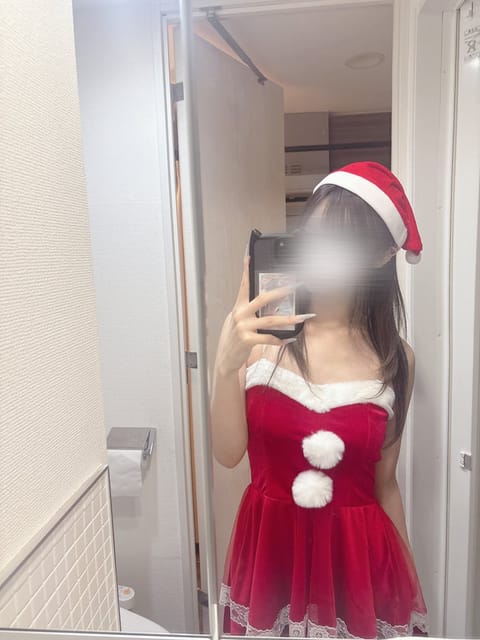 東新宿にいます💗
さくサンタがお出迎えするよ🎅🍒