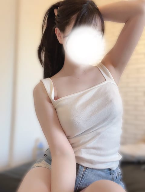 本指名さま
先程はありがとうございました💝

今日は予約がさみしいな ;  ; 
23時ごろまでお待ちしてます🙋‍♀️
