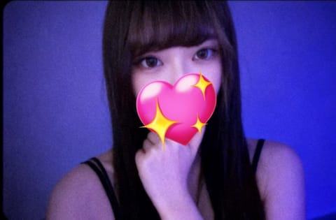 本日13時～です🫧🫧
早速ご予約ありがとうございます😊

オープン割半額クーポンもあるのでお店のX見てみてね🐥💛