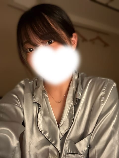 こんばんはお久しぶりです🌛♡

🌷5/7（木）13:00~19:00
🌷5/13（水） 13:00~19:00
🌷5/1