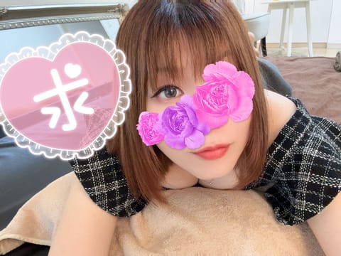 昨日は本指様❤️御新規様🧡🈵ありがとうございました✨今年中にお会いできて嬉しかったです🥰
今日も荻窪いますのでお時間合う