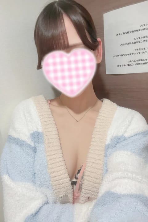 おはようございます☀️

今日は
12:00~23:00までいます🪼‪𓂃 𓈒𓏸
最短で14:00~ご案内可能です🙆🏻‍♀