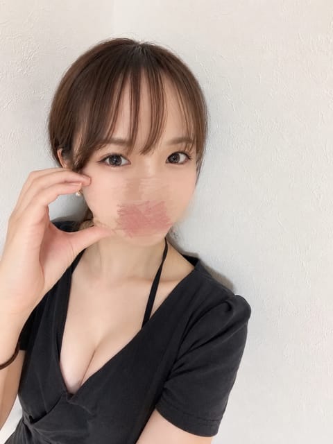 02、始めました🔰
たくさんのフォロー&メッセージお待ちしてます♡

それにしても、ひとり寂しいよーー

肌と肌でぴとっ