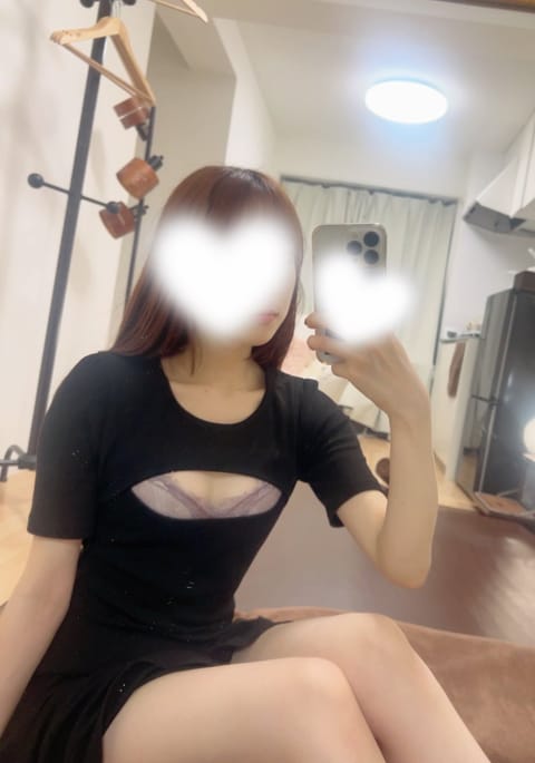 こんばんは🌼

本日18時より高円寺ルームにいます！

本日も本指様ご予約ありがとうございます🥲
お会いできるのがすごく