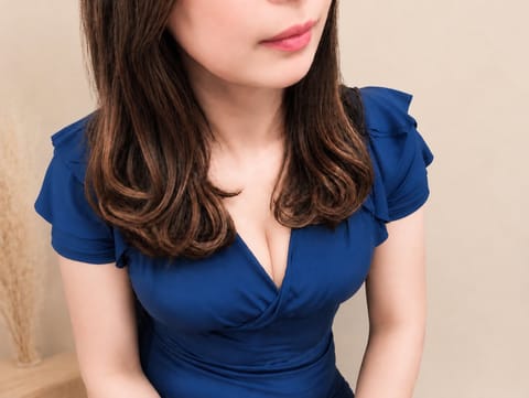 一昨日のお客様方々
ありがとうございました🌹

お仕事のお疲れ後の癒しになれたとのお言葉を頂けて嬉しかったです😆

次回