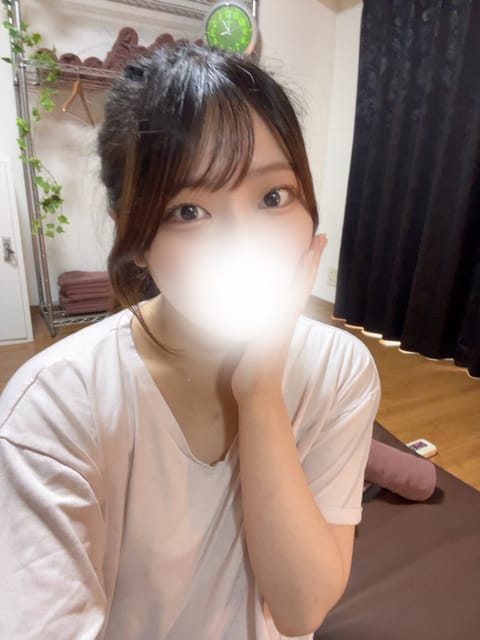 14:00~ いるよ🤍

🈳14:00~18:45
🈵19:00~  (本指名さま)  

事前予約もありがとうございま