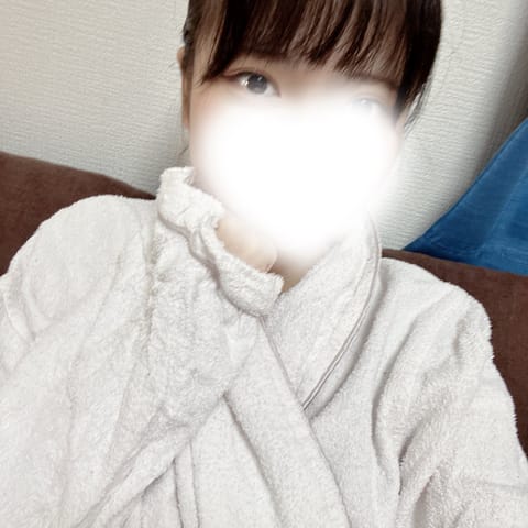 本日八王子います！！
〜23時までです❣️

ゆうはと最高なひととき過ごそうね💕︎

自撮りってムズカシイ( ˘•ω•˘