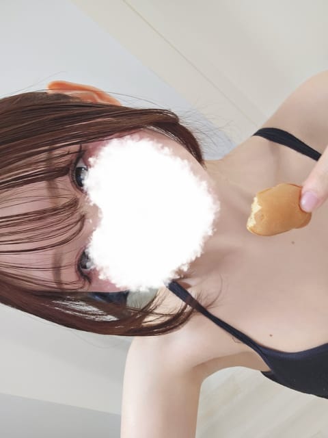 ご予約いただきありがとうございました😌🤍
1週間でベビーカステラ230個食べて正月太りしました🥲💦