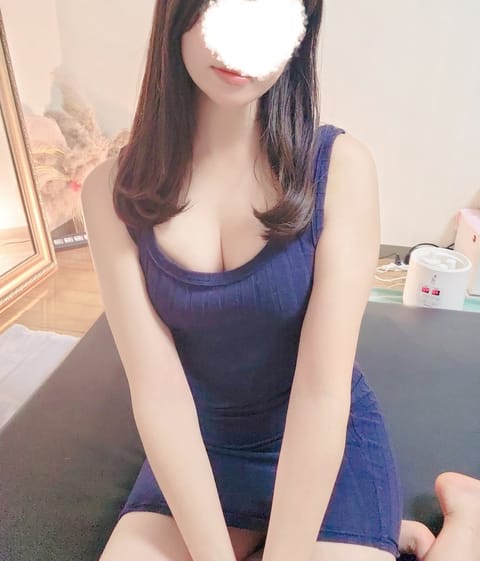本日の空き状況をまとめました👇️

・17:00～🈵️✨
・19:30～🈳️✨

まだ空き枠ございますのでぜひご予約くだ