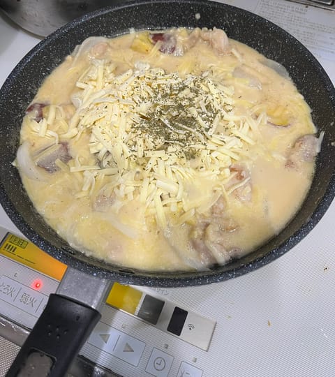 松屋のシュクメルリが忘れられなくて作ってた1日でした🍠࿐✩

ブルーロック見に行こうと思ってたのにすっかり忘れて煮込んで