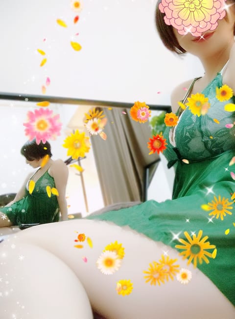 今週は
11/8 13:00～21:00
11/9 13:00～21:00
で出勤予定です🥰
暑くなったり寒くなったり気