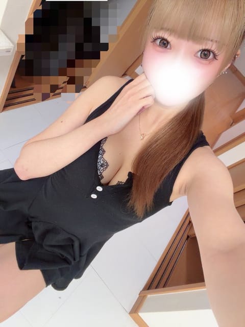 バグってツイート出来てなかった😭
なんでこんな雨なの😭って思ったら台風ですか、
無理はせずお気を付けて遊びに来てください