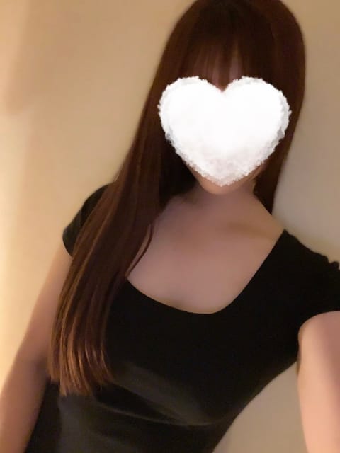 10/27(月) 本日はリクエスト出勤♡

半年ぶり本指名様🤍
タイミング合って嬉しい！
今日も楽しみだ😌✨