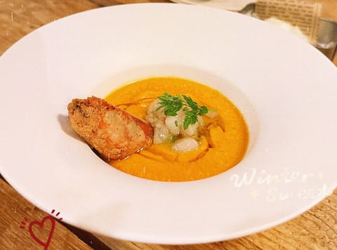 最近覚えた、飲む美容点滴「ガスパチョ」🍲✨

トマトに含まれる「リコピン」は抗酸化作用が期待できて、紫外線などによる酸化