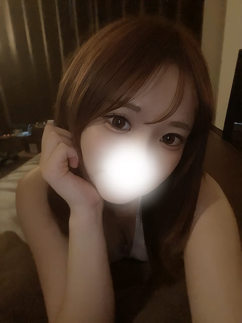 GWの出勤日です❤︎

5/4（月）15-22時半
5/5（火）15-22時半

お部屋でお待ちしてます🫧
会いにきてく